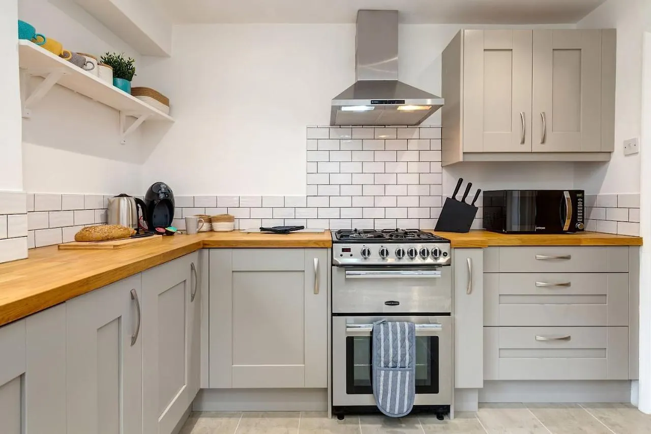 אקסטר Luxury Detached 4 Bedroom House
