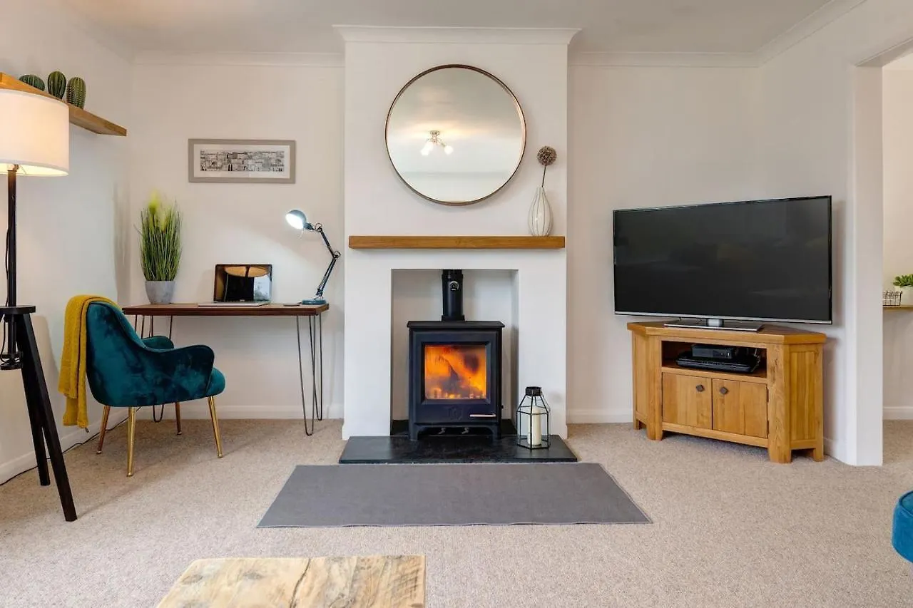 Luxury Detached 4 Bedroom House Exeter